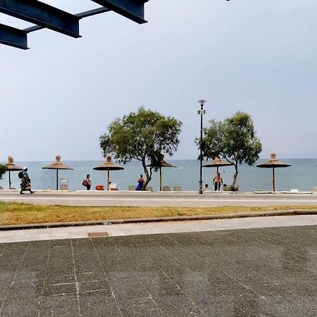 Apartment With 3 Rooms Just 1 Min From The Beach And Free Public Parking Peraía Exteriér fotografie