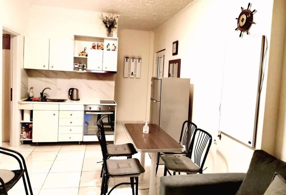 Apartment With 3 Rooms Just 1 Min From The Beach And Free Public Parking Peraía Exteriér fotografie